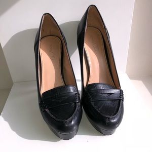 Heavily worn Nine co. Heels